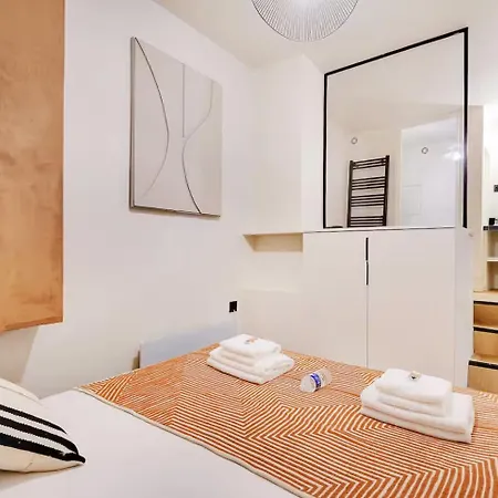 Les Halles - Grands Boulevards Renovated 3br - 8p Daire